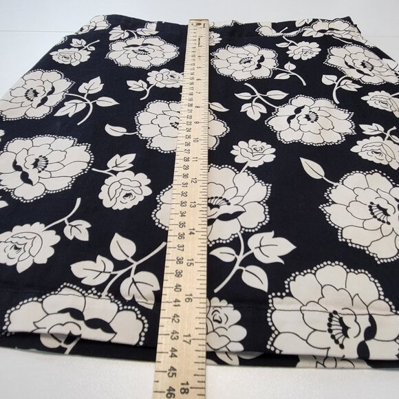 Vintage Ann Taylor Loft Black & White Floral Cotton Blend Print Skirt Size 8 Y2K - Picture 10 of 10